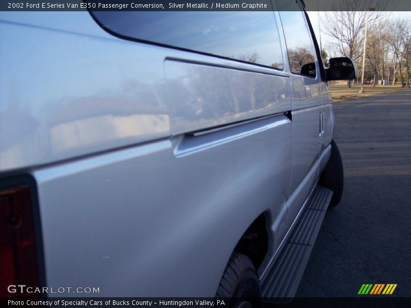 Silver Metallic / Medium Graphite 2002 Ford E Series Van E350 Passenger Conversion