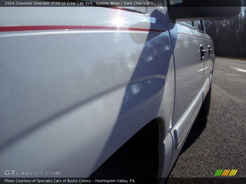 Summit White / Dark Charcoal 2004 Chevrolet Silverado 1500 LS Crew Cab 4x4