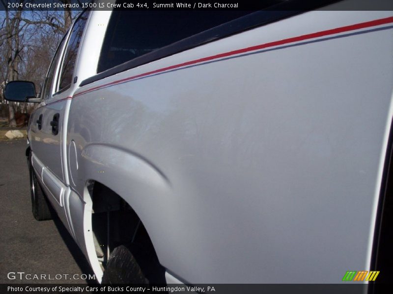 Summit White / Dark Charcoal 2004 Chevrolet Silverado 1500 LS Crew Cab 4x4