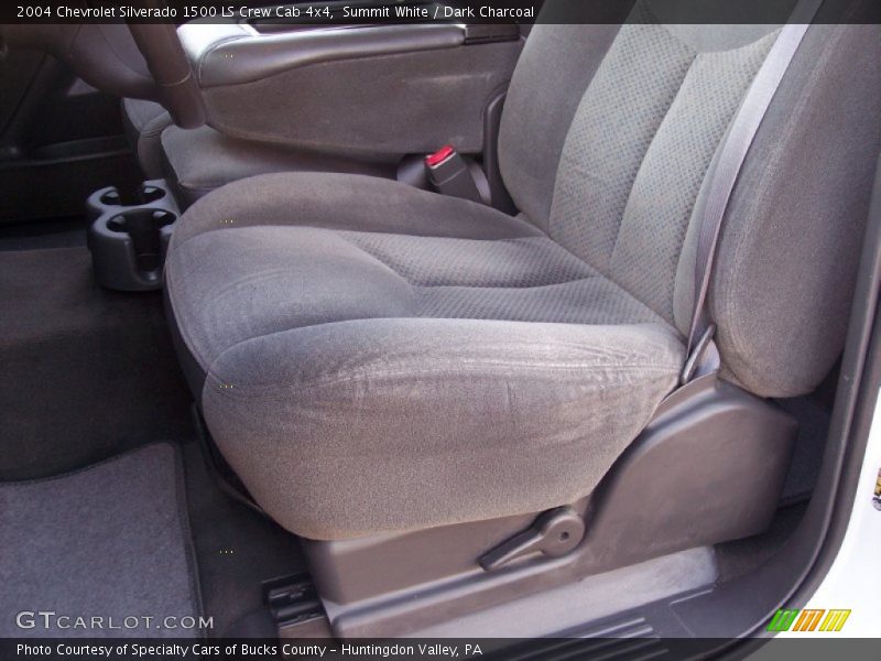 Summit White / Dark Charcoal 2004 Chevrolet Silverado 1500 LS Crew Cab 4x4