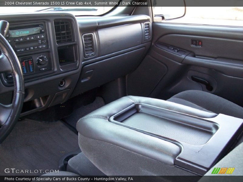 Summit White / Dark Charcoal 2004 Chevrolet Silverado 1500 LS Crew Cab 4x4
