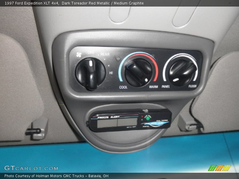 Dark Toreador Red Metallic / Medium Graphite 1997 Ford Expedition XLT 4x4