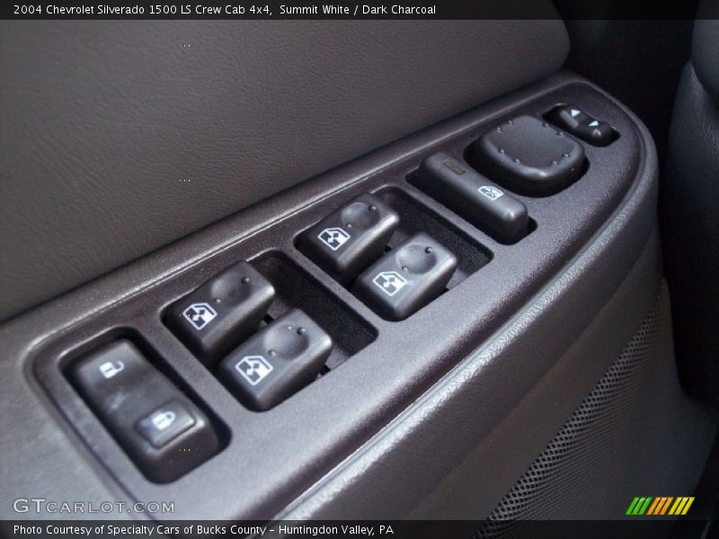Summit White / Dark Charcoal 2004 Chevrolet Silverado 1500 LS Crew Cab 4x4