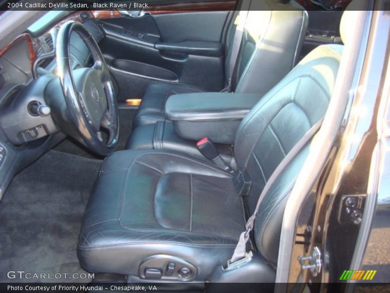Black Raven / Black 2004 Cadillac DeVille Sedan