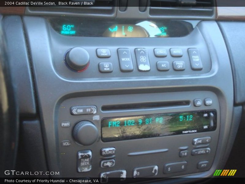 Black Raven / Black 2004 Cadillac DeVille Sedan