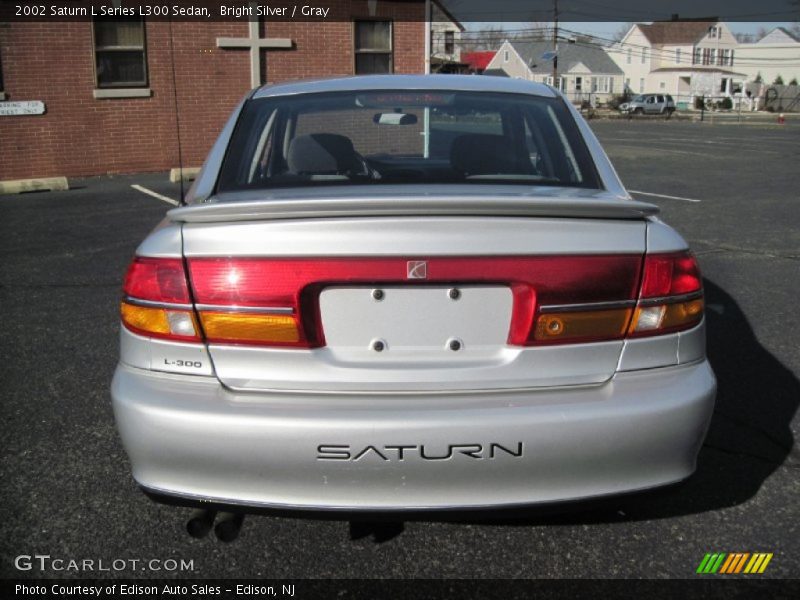 Bright Silver / Gray 2002 Saturn L Series L300 Sedan