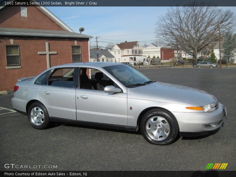Bright Silver / Gray 2002 Saturn L Series L300 Sedan