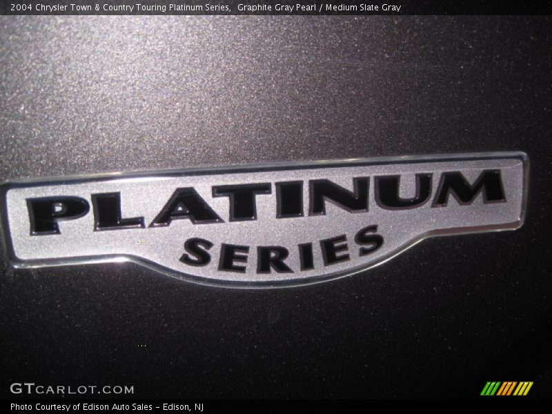  2004 Town & Country Touring Platinum Series Logo