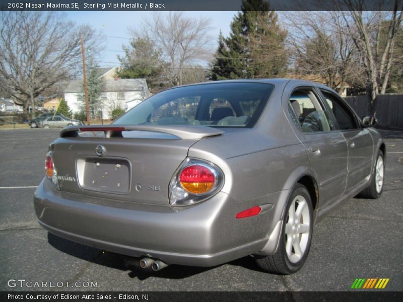 Sterling Mist Metallic / Black 2002 Nissan Maxima SE