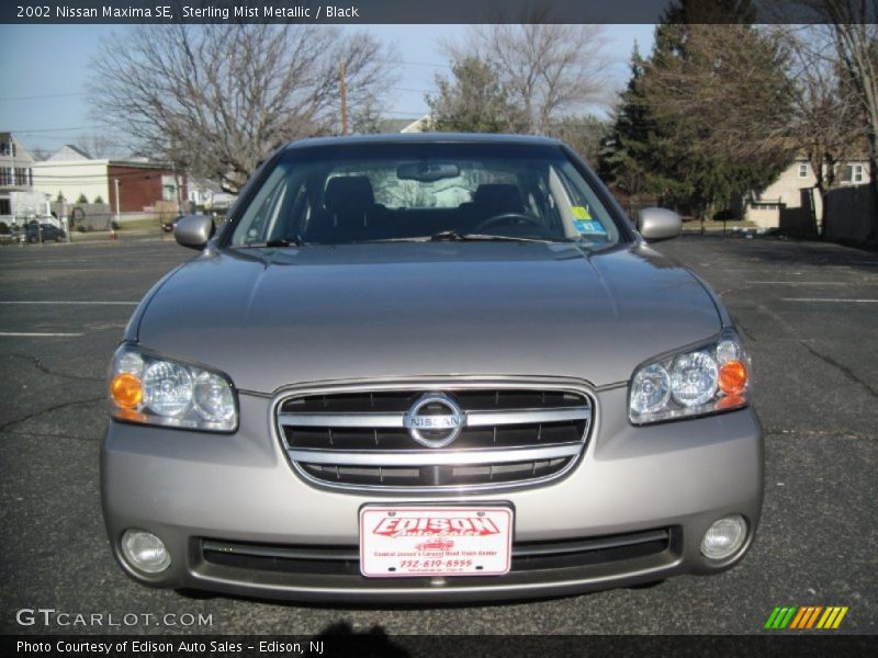 Sterling Mist Metallic / Black 2002 Nissan Maxima SE