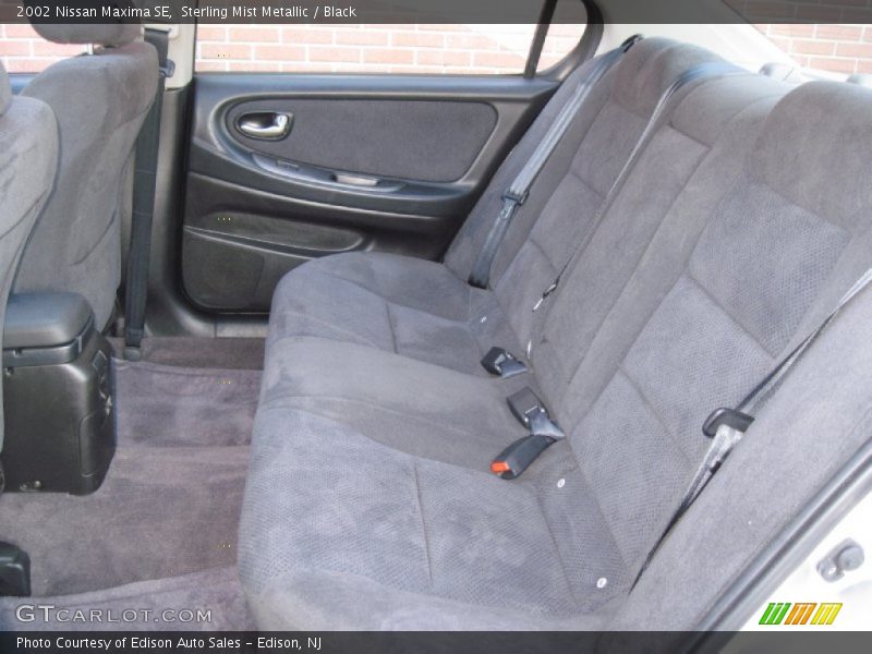 Sterling Mist Metallic / Black 2002 Nissan Maxima SE