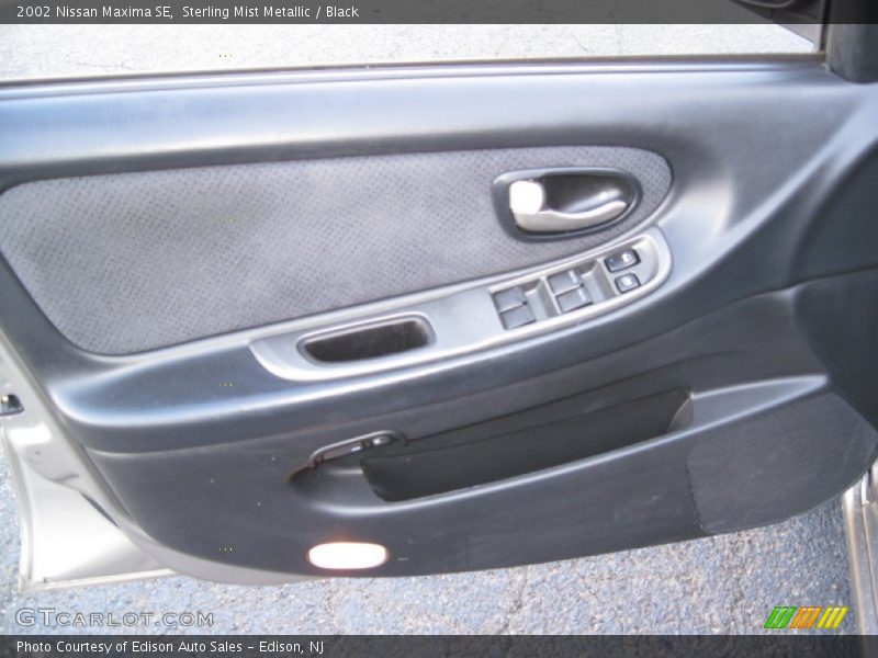 Sterling Mist Metallic / Black 2002 Nissan Maxima SE