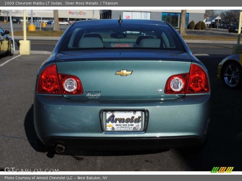 Silver Moss Metallic / Titanium 2009 Chevrolet Malibu LT Sedan