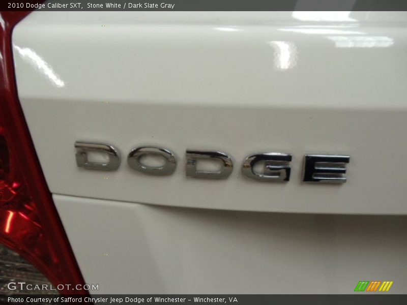 Stone White / Dark Slate Gray 2010 Dodge Caliber SXT