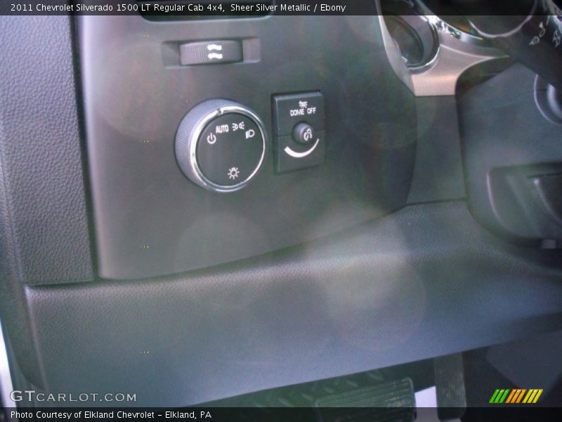 Sheer Silver Metallic / Ebony 2011 Chevrolet Silverado 1500 LT Regular Cab 4x4