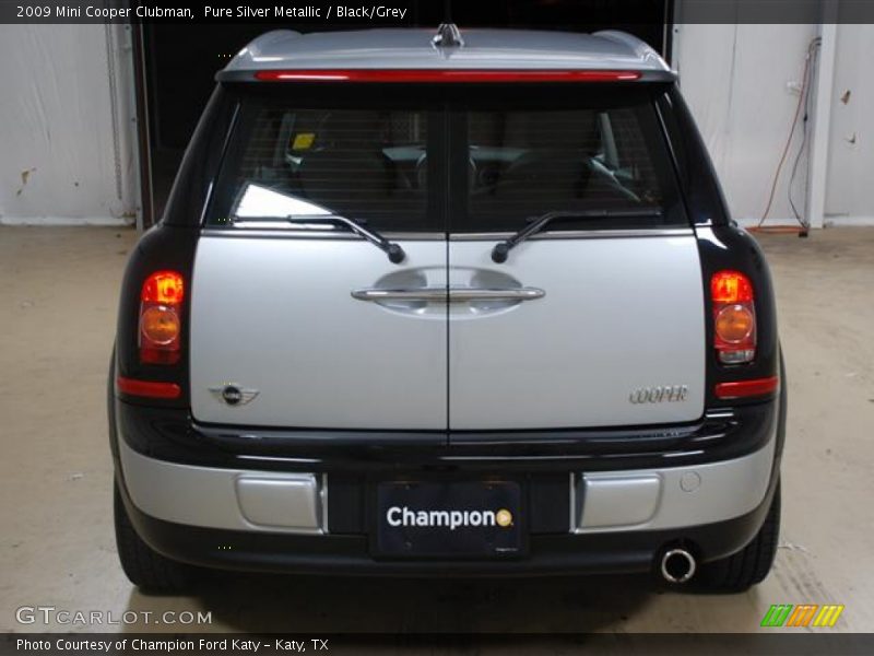 Pure Silver Metallic / Black/Grey 2009 Mini Cooper Clubman