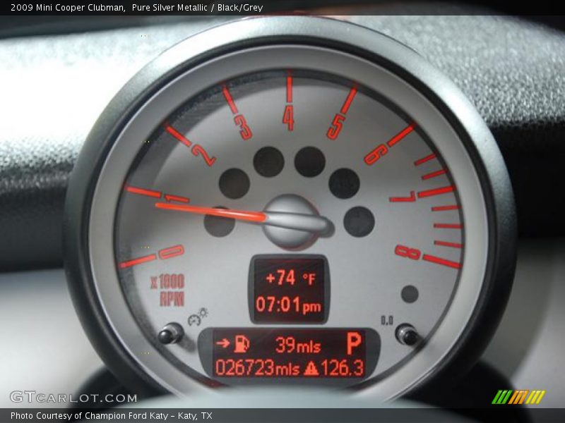 Pure Silver Metallic / Black/Grey 2009 Mini Cooper Clubman