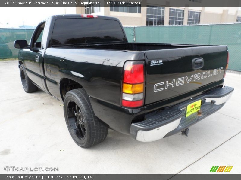 Black / Dark Charcoal 2007 Chevrolet Silverado 1500 Classic LS Regular Cab