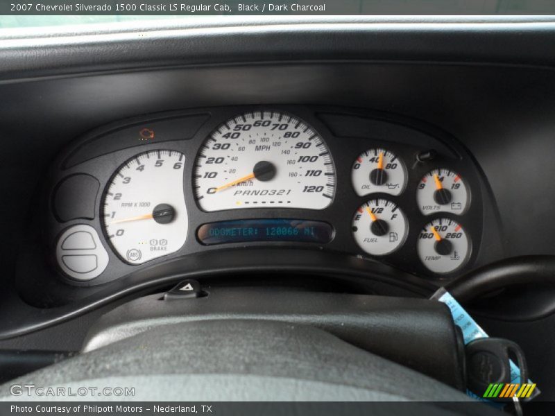 Black / Dark Charcoal 2007 Chevrolet Silverado 1500 Classic LS Regular Cab