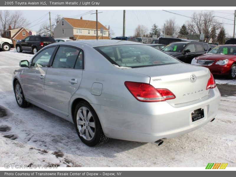 Titanium Metallic / Light Gray 2005 Toyota Avalon XLS