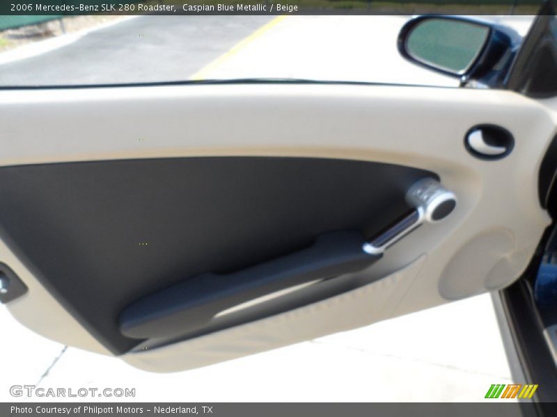 Door Panel of 2006 SLK 280 Roadster
