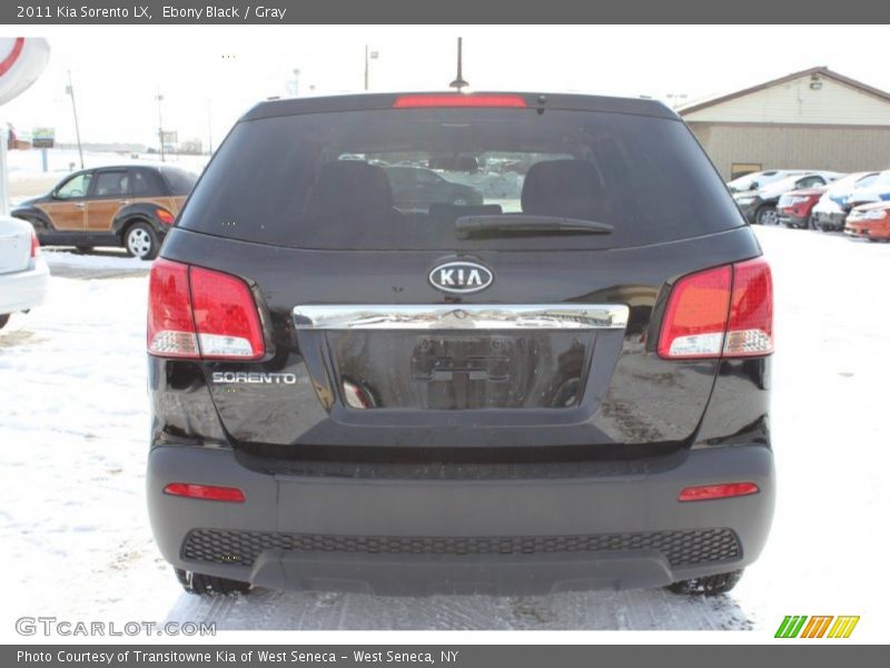 Ebony Black / Gray 2011 Kia Sorento LX