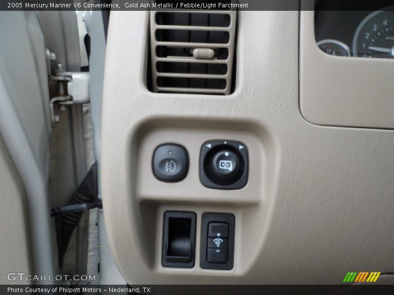 Gold Ash Metallic / Pebble/Light Parchment 2005 Mercury Mariner V6 Convenience