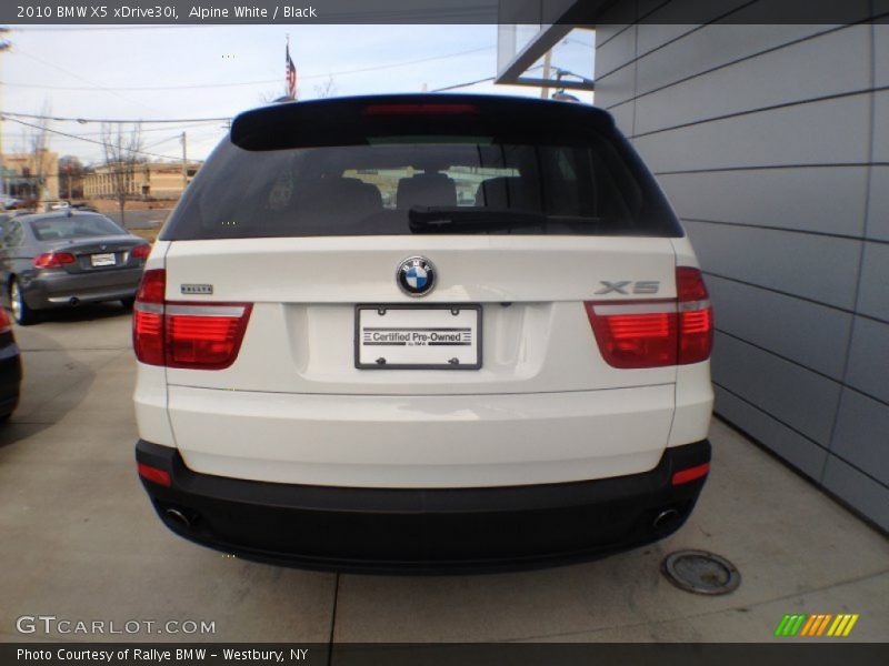 Alpine White / Black 2010 BMW X5 xDrive30i