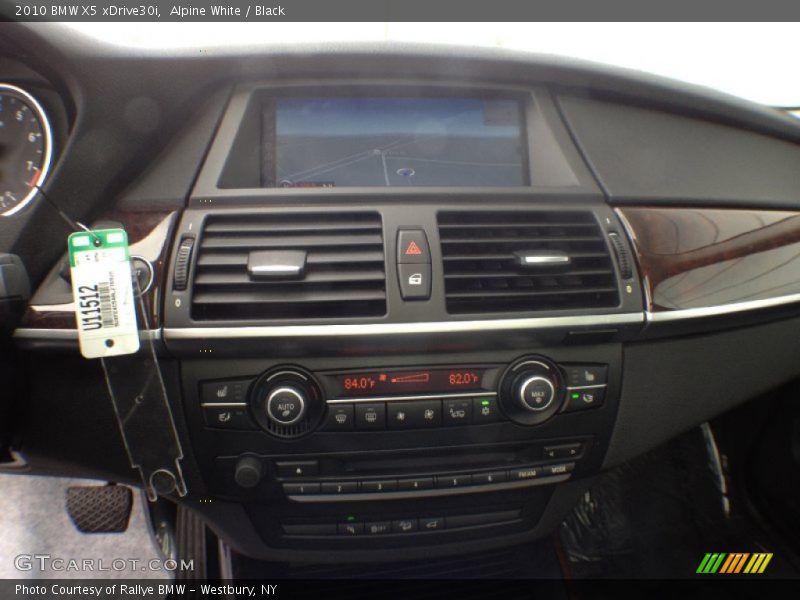 Alpine White / Black 2010 BMW X5 xDrive30i