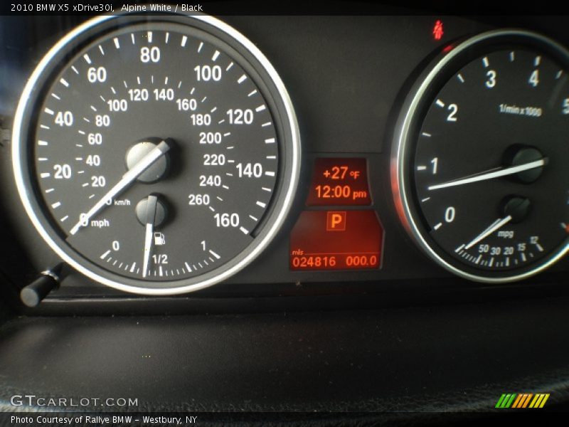 Alpine White / Black 2010 BMW X5 xDrive30i