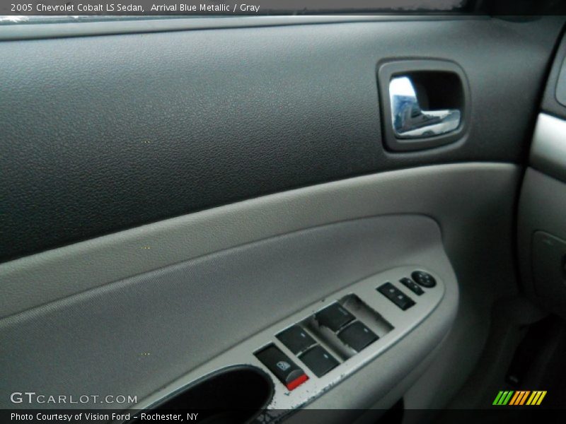 Arrival Blue Metallic / Gray 2005 Chevrolet Cobalt LS Sedan