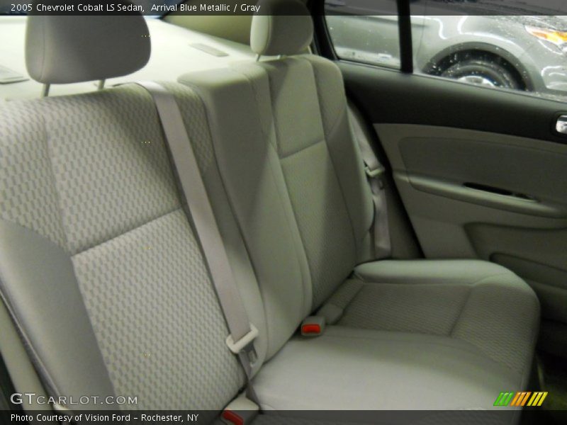 Arrival Blue Metallic / Gray 2005 Chevrolet Cobalt LS Sedan