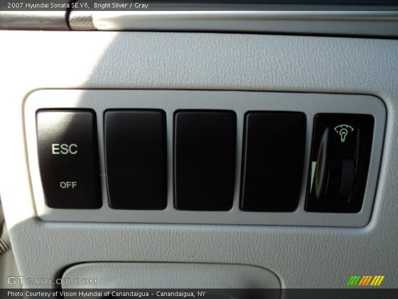 Bright Silver / Gray 2007 Hyundai Sonata SE V6