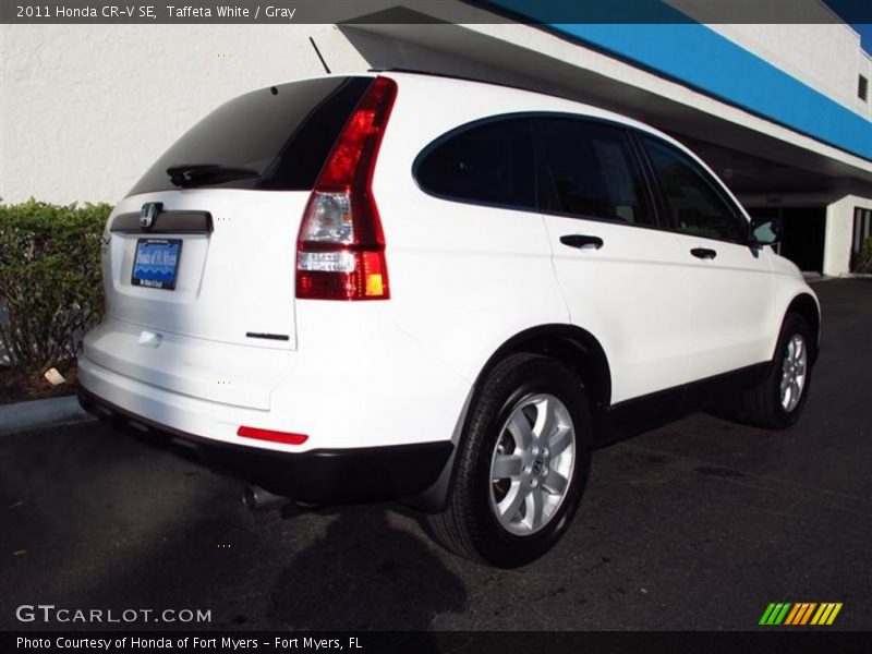 Taffeta White / Gray 2011 Honda CR-V SE