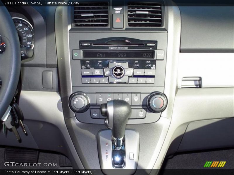 Taffeta White / Gray 2011 Honda CR-V SE