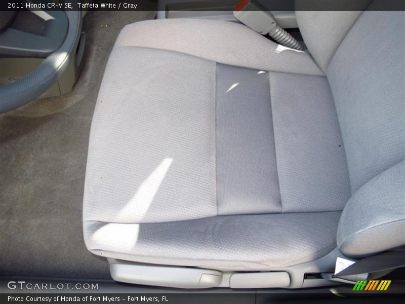 Taffeta White / Gray 2011 Honda CR-V SE