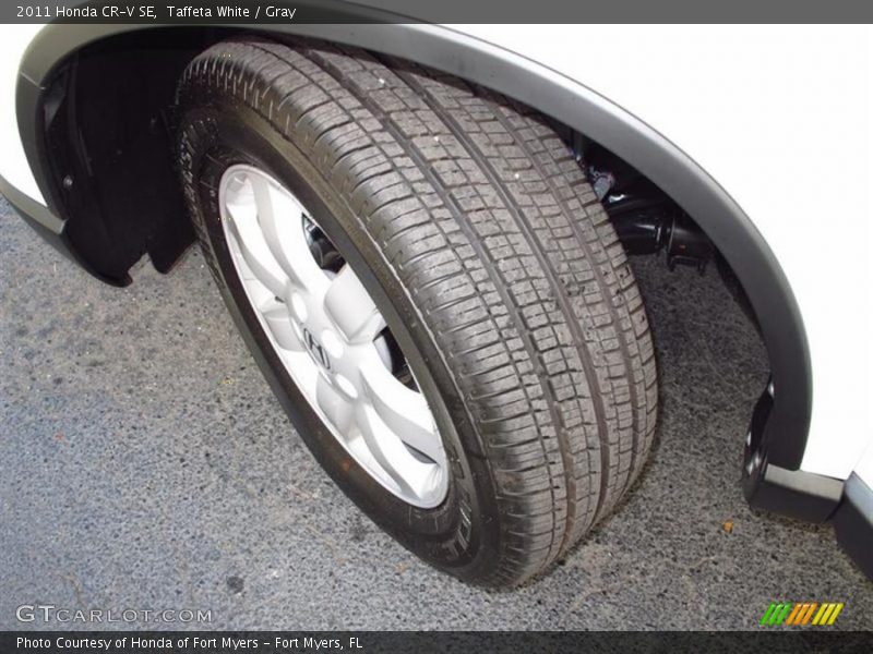 Taffeta White / Gray 2011 Honda CR-V SE