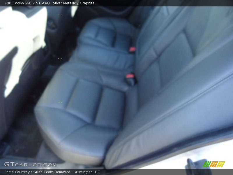 Silver Metallic / Graphite 2005 Volvo S60 2.5T AWD