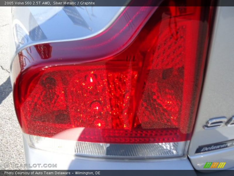 Silver Metallic / Graphite 2005 Volvo S60 2.5T AWD
