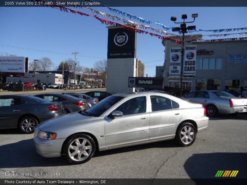 Silver Metallic / Graphite 2005 Volvo S60 2.5T AWD