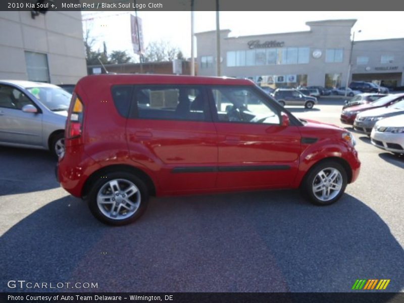 Molten Red / Black Soul Logo Cloth 2010 Kia Soul +