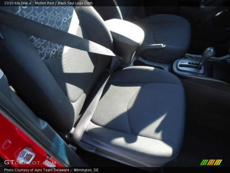 Molten Red / Black Soul Logo Cloth 2010 Kia Soul +