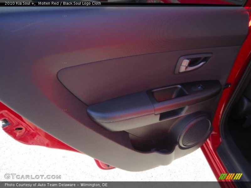 Molten Red / Black Soul Logo Cloth 2010 Kia Soul +