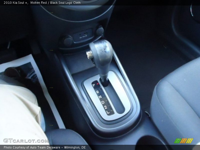 Molten Red / Black Soul Logo Cloth 2010 Kia Soul +