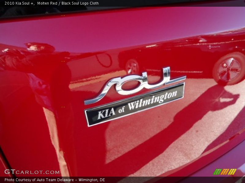 Molten Red / Black Soul Logo Cloth 2010 Kia Soul +