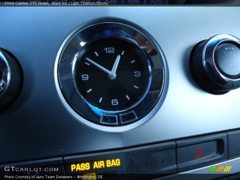 Black Ice / Light Titanium/Ebony 2009 Cadillac CTS Sedan