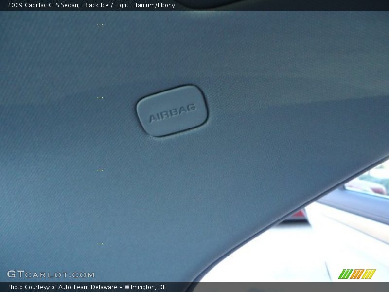 Black Ice / Light Titanium/Ebony 2009 Cadillac CTS Sedan