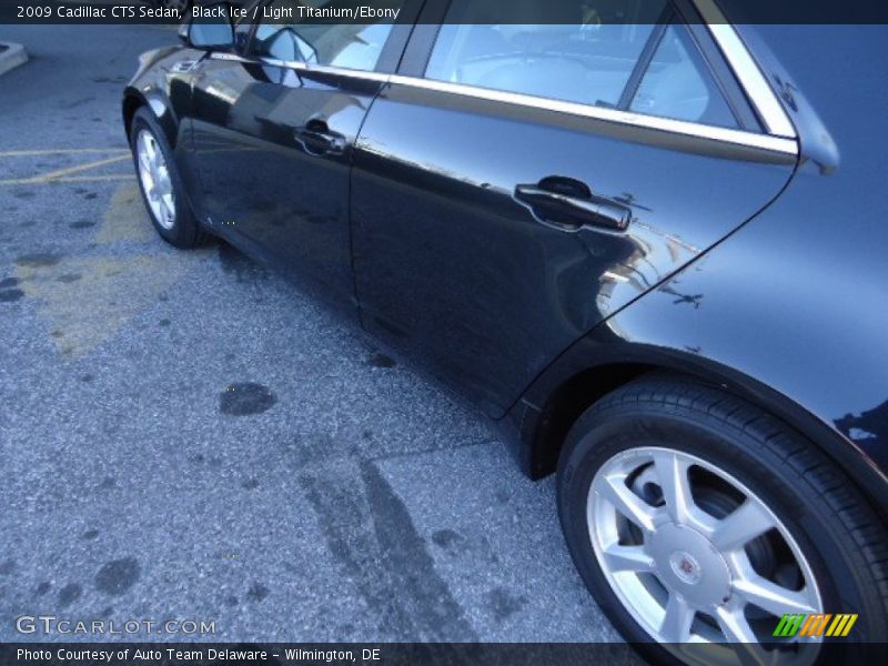 Black Ice / Light Titanium/Ebony 2009 Cadillac CTS Sedan