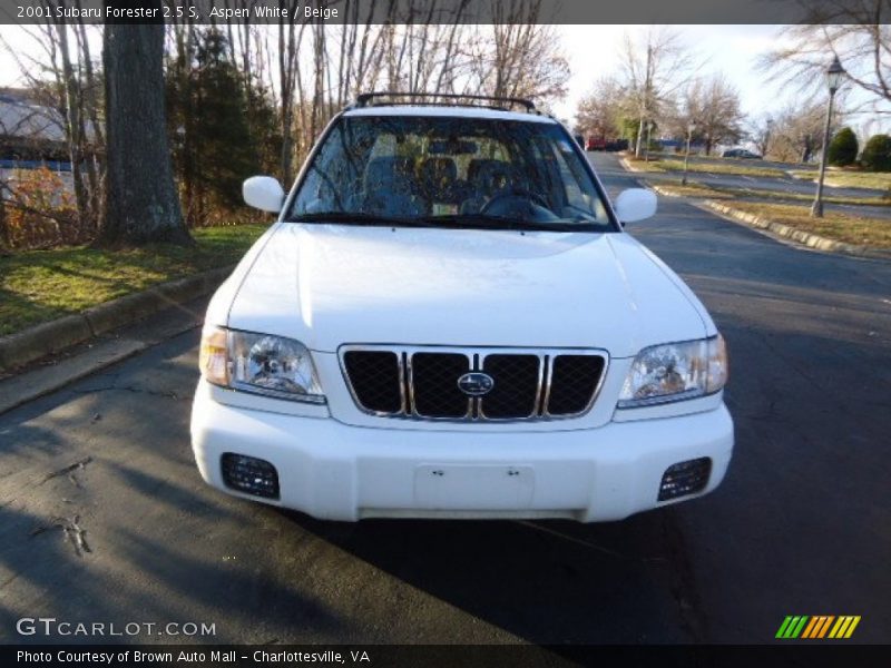 Aspen White / Beige 2001 Subaru Forester 2.5 S