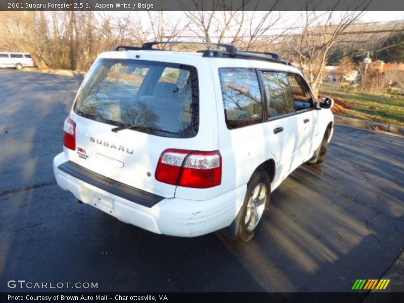 Aspen White / Beige 2001 Subaru Forester 2.5 S
